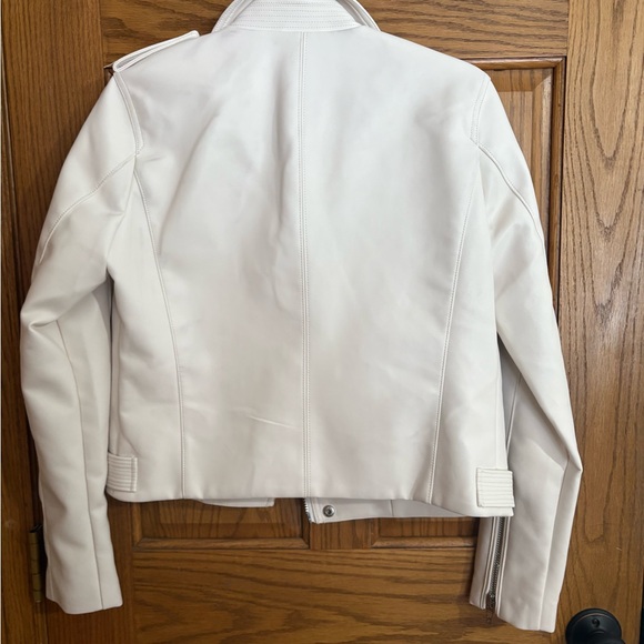 Blank NYC Pu White Leather Moto Jacket with Silver Hardware - Picture 5 of 6